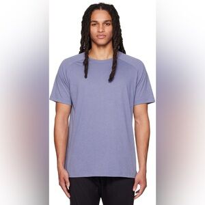 Alo Yoga Triumph T-Shirt